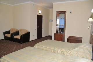 Отель Hotel Westa Дзержинск Двухместный номер бизнес-класса с 1 кроватью или 2 отдельными кроватями-6